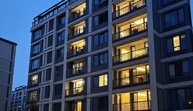 域名配置在网站搭建中的适用条件与选择依据